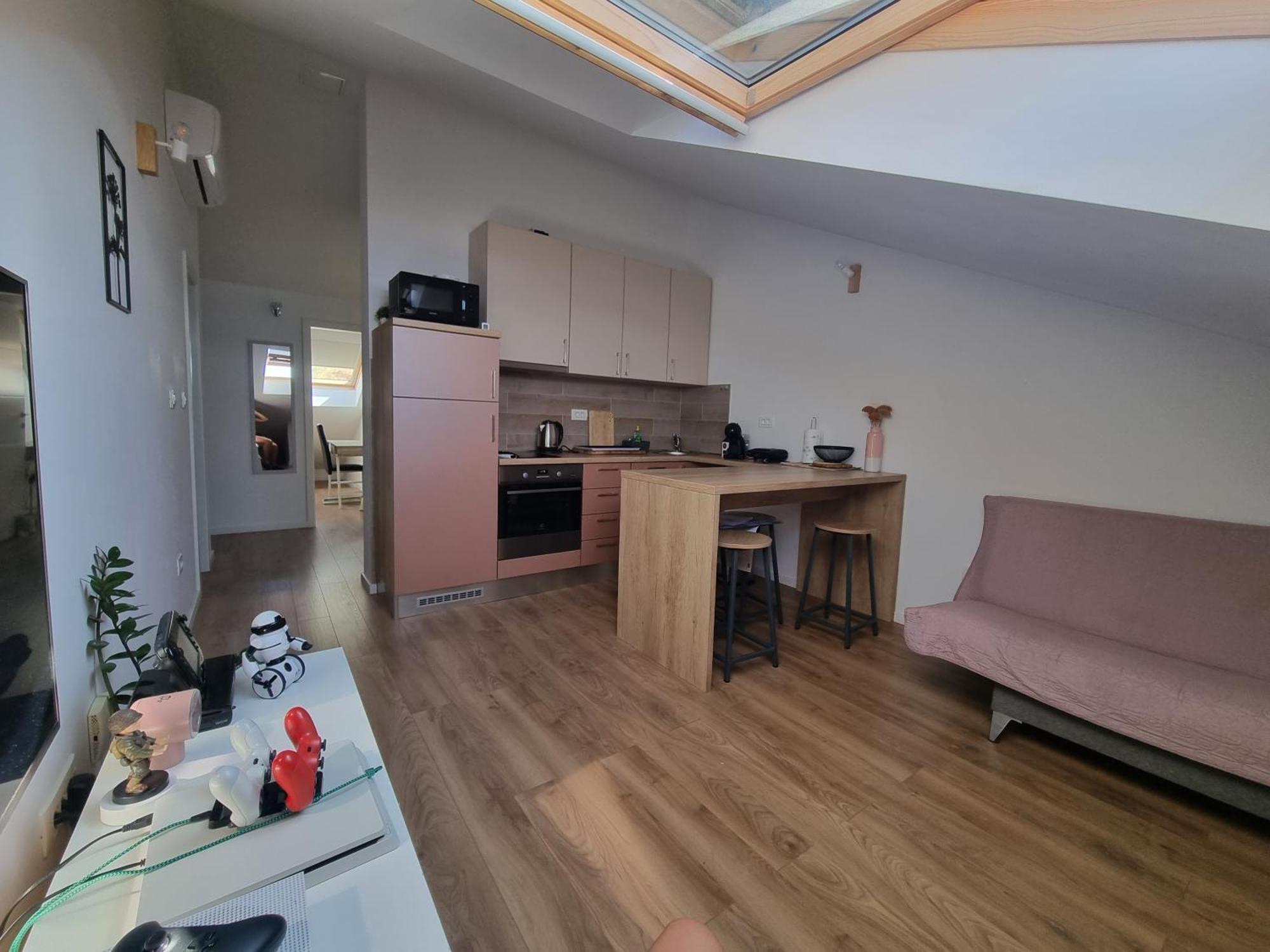 Geek Apartment أوميس المظهر الخارجي الصورة